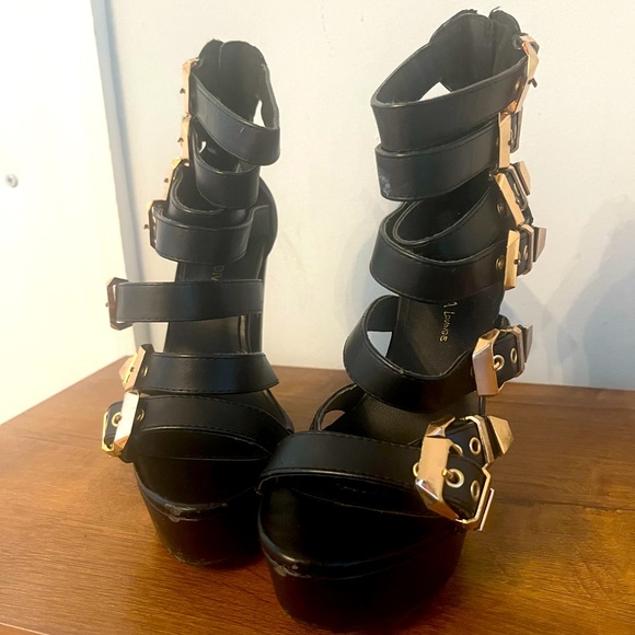 STOLD ! - Picture 4 of 8